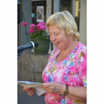 Poetė, Jūratė Sučylaitė, poezija, poezijos skaitymai, vidurvasario, Klaipėda, Klaipėdoje